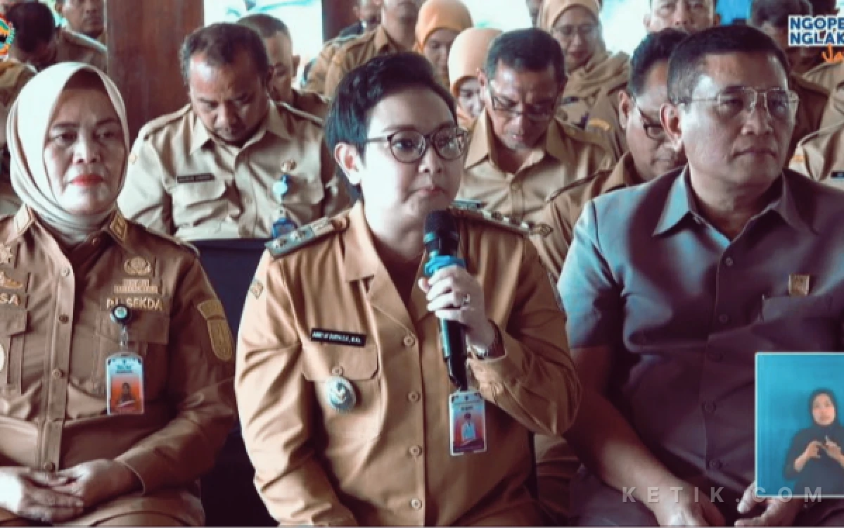 Thumbnail Berita - Dorong Pengembangan Teluk Penyu dan Pesisir, Plt Bupati Cilacap Minta Dukungan Gubernur Jateng