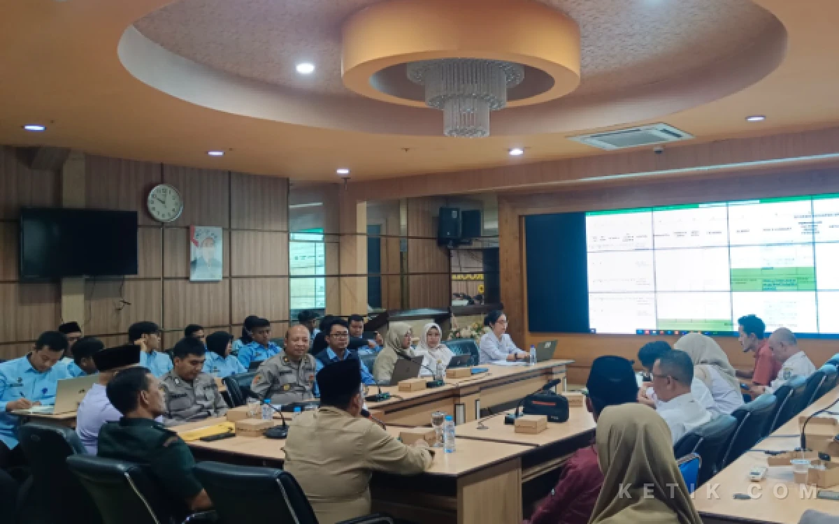 Thumbnail Berita - Satgas MBG Situbondo Kasih Waktu 2 Bulan untuk Selesaikan Pembangunan Dapur SPPG