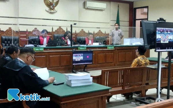 Thumbnail Jaksa KPK Tuntut Bupati Sidoarjo Nonaktif Gus Muhdlor 6 Tahun 4 Bulan