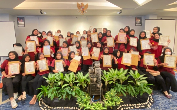 Thumbnail CV Sapta Bona Artha Kembalikan Ijazah Seluruh Karyawan