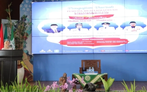 Thumbnail Awali Tugas, Wabup Malang Hj Lathifah Shohib Hadiri Pengajian Pemuda Muhammadiyah