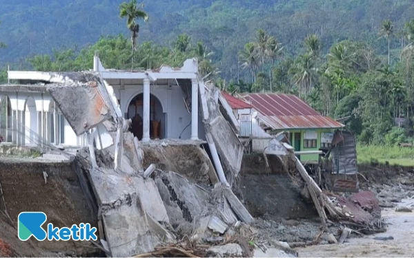 Thumbnail Berita - Sekolah dan Masjid di Beutong Ateuh Banggalang Hancur Akibat Banjir