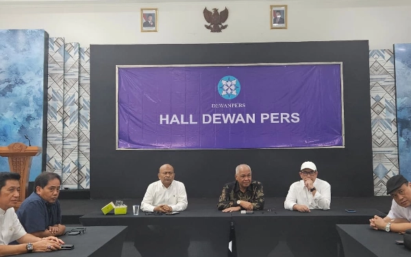 Thumbnail Berita - Inilah Susunan Lengkap Pengurus PWI Pusat 2025-2030! Siap Bawa Perubahan?