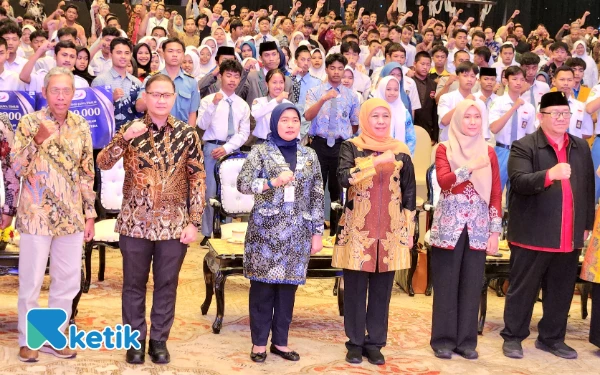 Thumbnail Berita - ALHAMDULILLAH! 48 Ribu Siswa Prasejahtera Dapat Bantuan Biaya Pendidikan, Jadi Ikhtiar Gubernur Khofifah Stop Anak Putus Sekolah