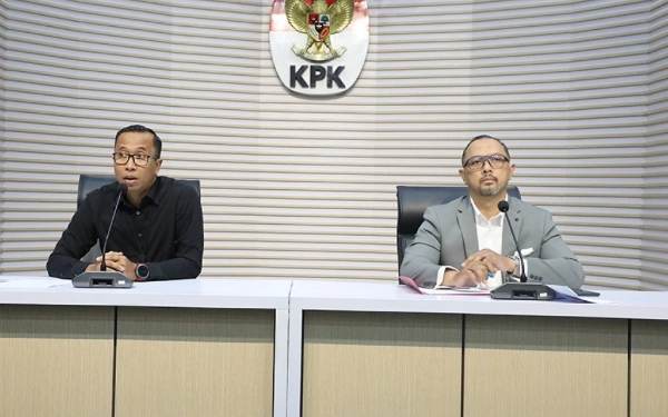 Thumbnail Berita - Motor Mewah Royal Enfield Milik Ridwan Kamil Dibawa ke Rupbasan KPK