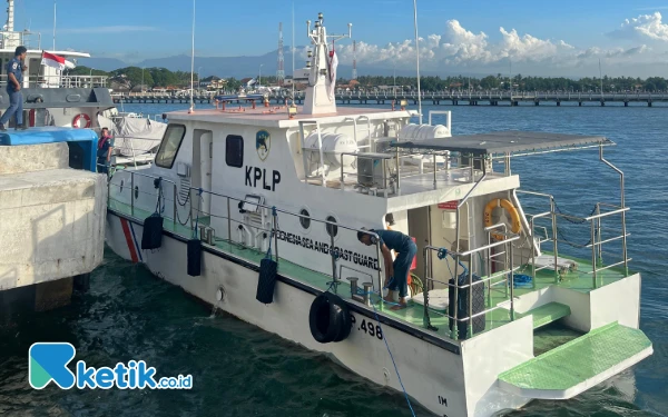 Hari Keenam Pencarian Nelayan Hilang, Kapal Negara P.498 Milik KSOP Kelas IV Panarukan Situbondo Diturunkan