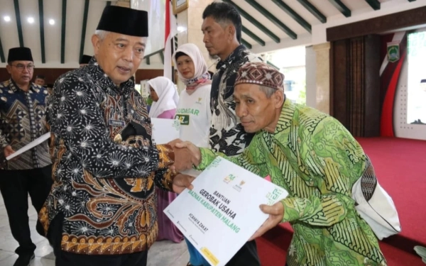 Thumbnail Dihadiri Bupati Sanusi, Peringatan Isra Mikraj di Kabupaten Malang Dirangkai Milad Baznas