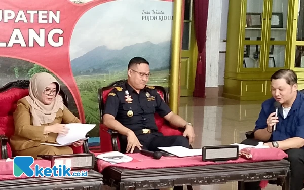Thumbnail Berita - Komitmen Gempur Rokok Ilegal, Pemkab Malang Sosialisasi Melalui Podcast