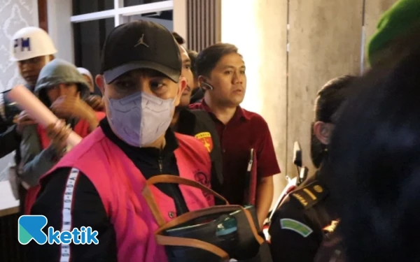 Thumbnail Berita - Mantan Bupati Pesawaran Dendi Ramadhona Jadi Tersangka Korupsi Proyek Air Minum Rp8,2 Miliar