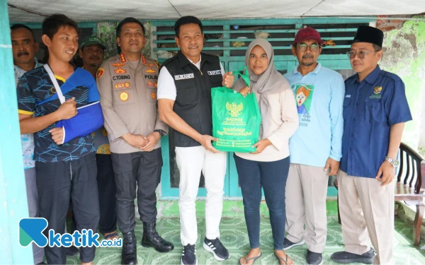 Thumbnail Didatangi Plt Bupati Subandi, Warga Jati Bersyukur Rumahnya yang Rusak Parah Diperbaiki