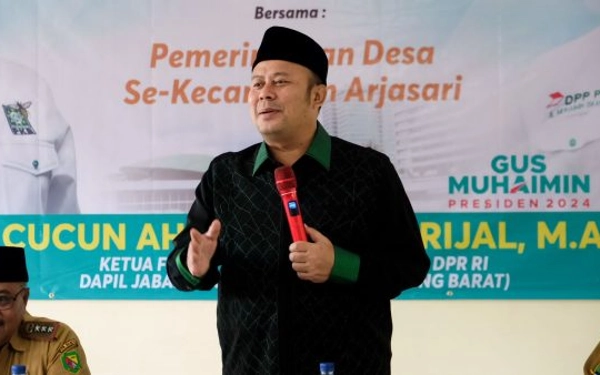 Thumbnail Berita - Viral, Wakil Ketua DPR Cucun Ahmad Syamsurijal Emosional Tanggapi Saran soal Makan Bergizi Gratis