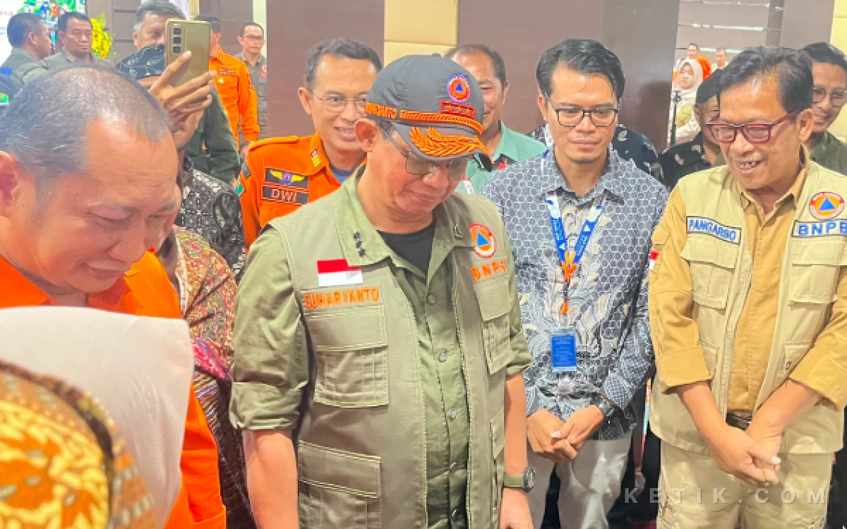 Thumbnail Berita - 5.000 Desa di Jatim Rawan Bencana, Kepala BNPB Minta Kepala Daerah Perkuat Mitigasi