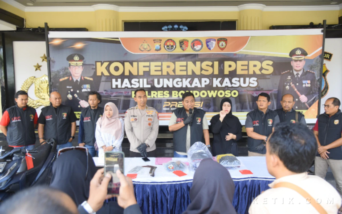 Thumbnail Berita - Alarm Motor Bongkar Aksi Curanmor di Klabang Bondowoso, Polisi Ringkus Eksekutor dan Buru Rekannya