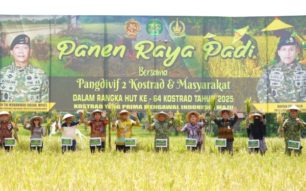 Thumbnail Wujud Nyata Ketahanan Pangan, Divif 2 Kostrad Panen Raya Bersama Masyarakat