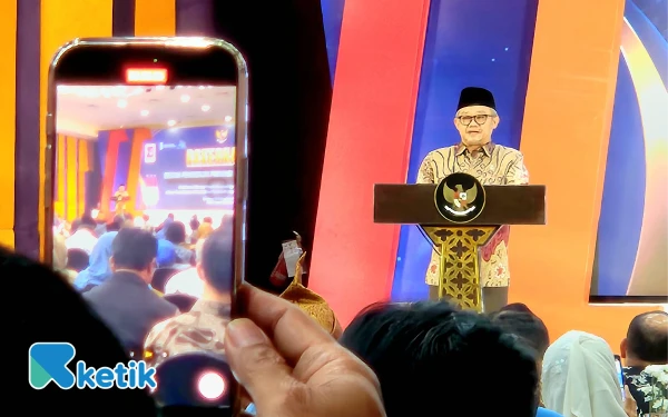 Thumbnail Berita - Gelontorkan Rp13,3 Miliar! Ini Strategi Kemendikdasmen Pulihkan Sekolah dan Trauma Anak-Anak Terdampak Bencana Sumatera