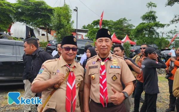 Thumbnail Berita - Puluhan Tahun Mengabdi, Tatun Wianto Bawa Saka Wanabakti Pramuka Jatim Jadi Nomor 1 Nasional