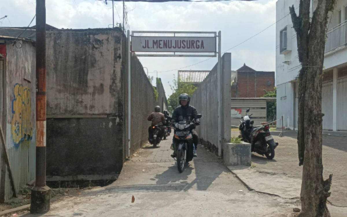 Thumbnail Berita - Pemkot Malang Buka Opsi Pemeliharaan ‘Jalan Menuju Surga’, Ini yang Menjadi Kendala