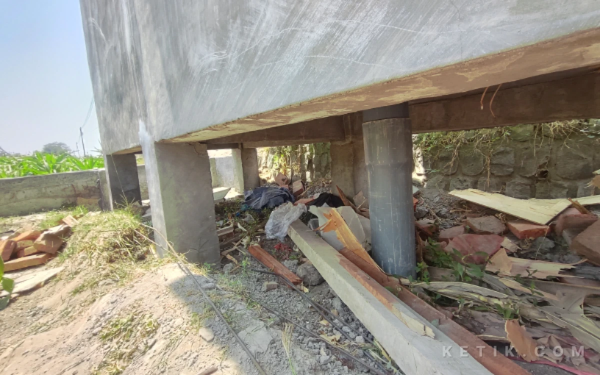 Thumbnail Berita - Sumur Bor Kementan di Tengah Irigasi Jombang, Poktan Tak Tahu RAB