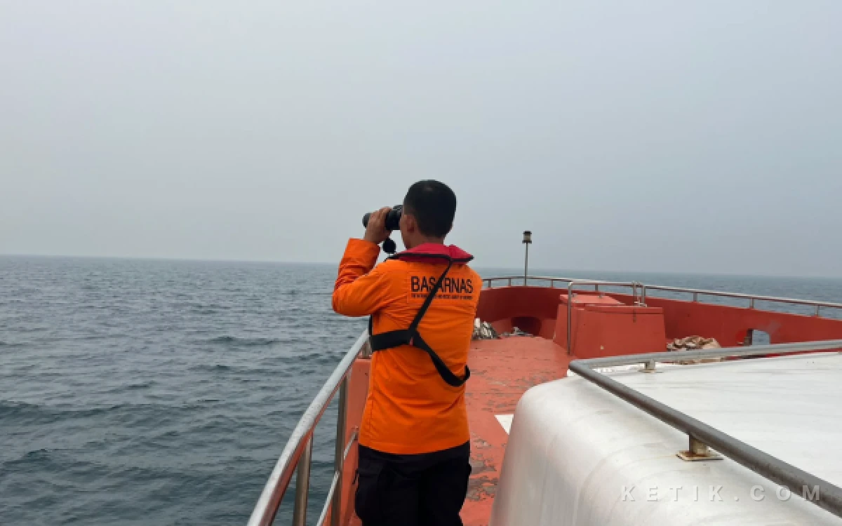Thumbnail Berita - Speedboat Pemkab Fakfak Tenggelam di Perairan Sorong Selatan, 10 Orang dalam Pencarian SAR