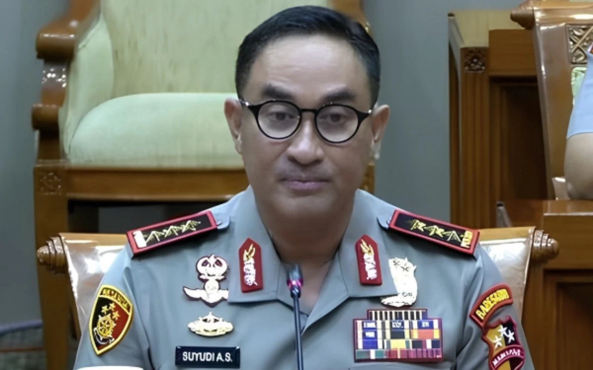 Thumbnail Berita - Kapolri Suyudi Mutasi 88 Pati dan Pamen Polri, Ini Daftar Nama dan Jabatan Barunya