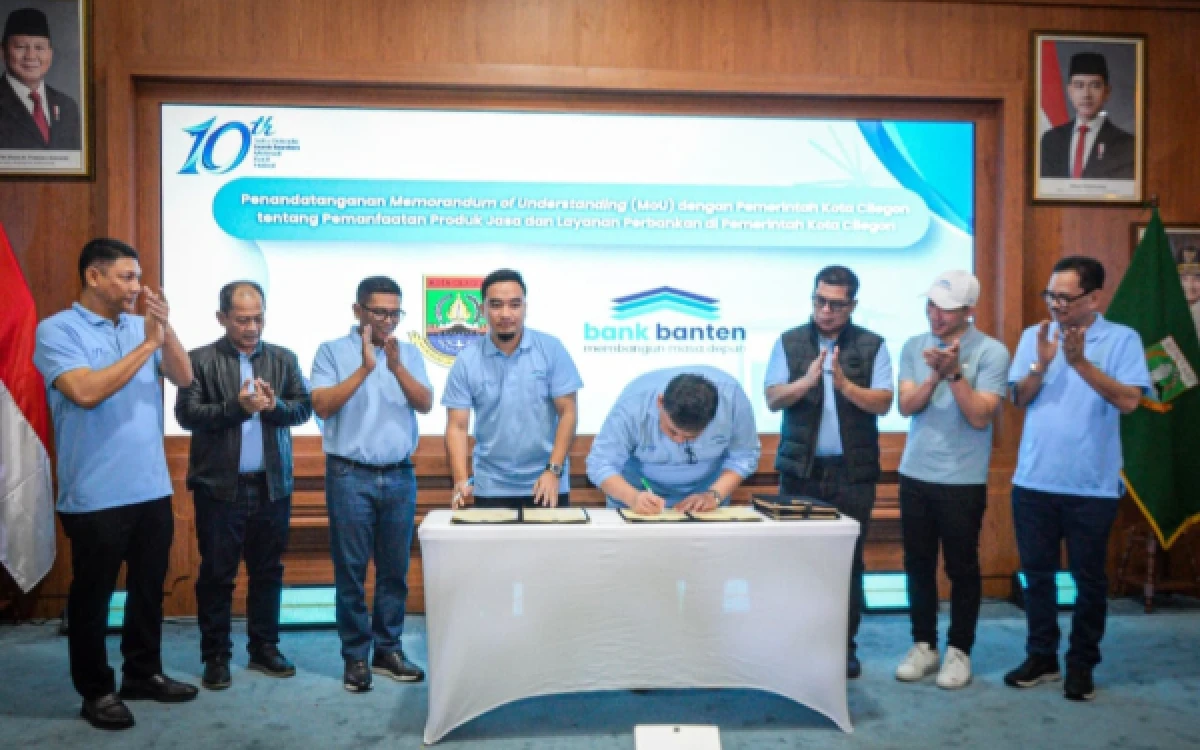 Thumbnail Berita - Andra Soni Luncurkan Logo Baru Bank Banten, Ajak Masyarakat Perkuat Bank Daerah