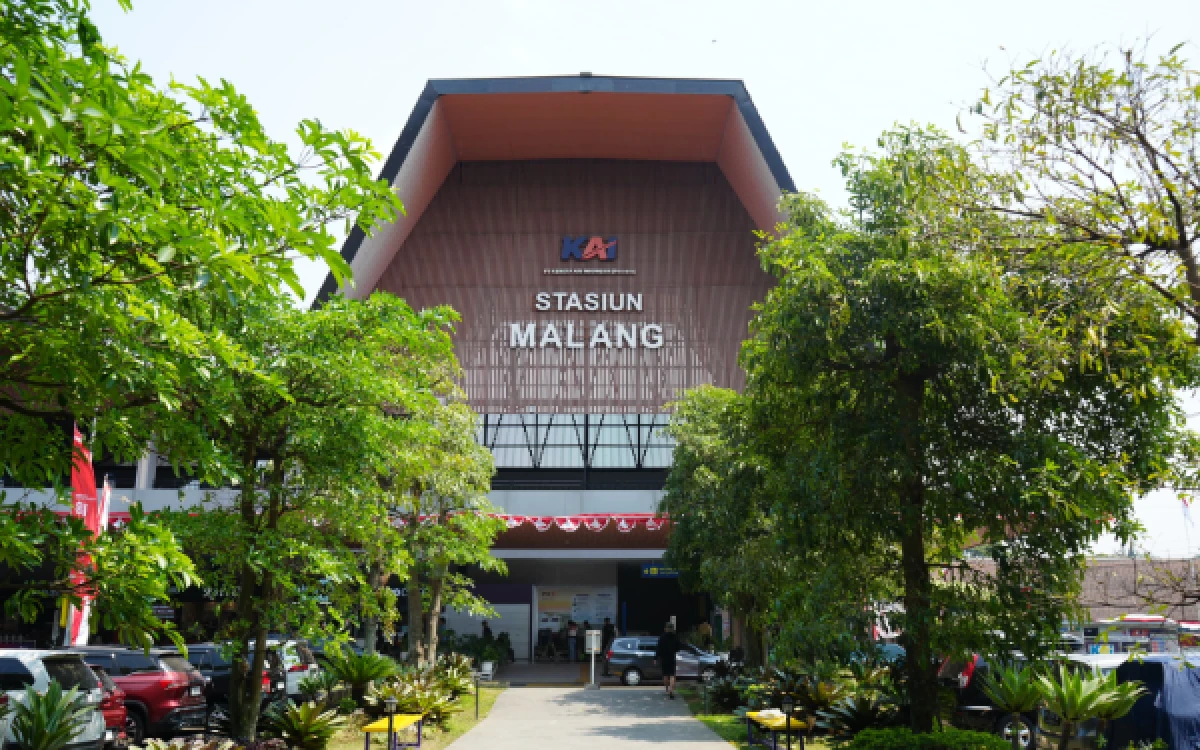 Thumbnail Berita - KAI Siapkan Pengembangan Stasiun Malang, Tambah Kantong Parkir Hingga Area UMKM