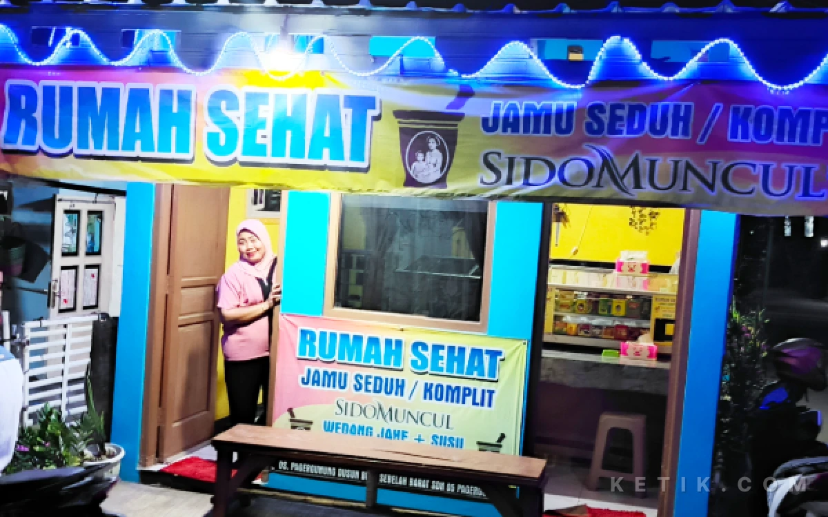 Thumbnail Berita - Dari Ibu Kota hingga Pagergunung, Kisah Endang Penjual Jamu di Pemalang yang Bertahan di Tengah Sepinya Pembeli