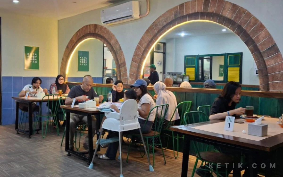 Thumbnail Berita - Nasi Lemak Jasa Ayah,  Sarapan Nikmat ala Melayu di Surabaya Barat