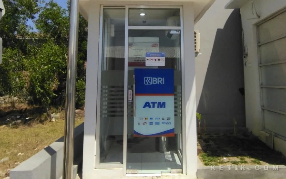 Thumbnail Berita - Antrean Transaksi Jadi Perhatian, BRI Pacitan Perluas Jaringan ATM dan CRM di Tiga Lokasi Baru