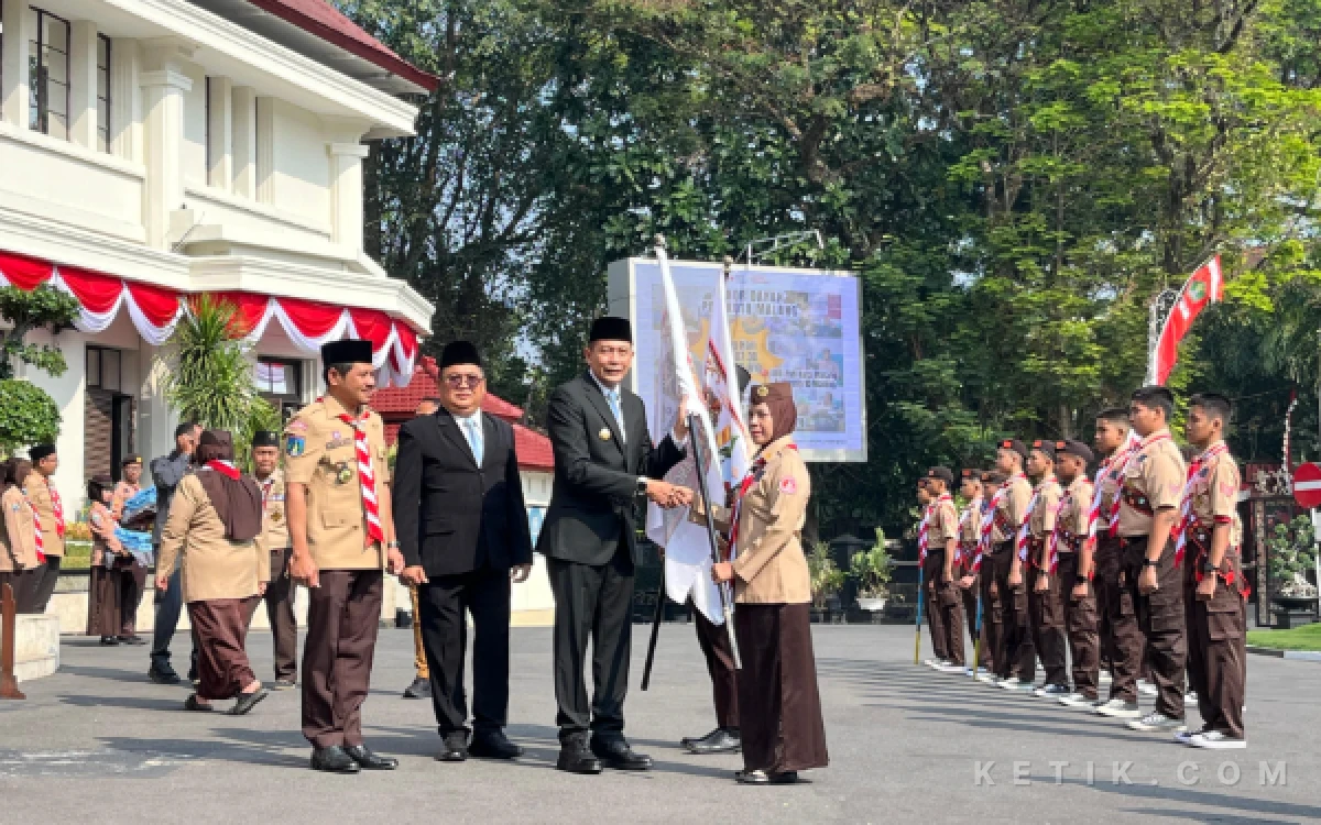Thumbnail Berita - Kontingen Pramuka Kota Malang Bawa Penampilan Tari Topeng Malangan ke Jambore Nasional 2026
