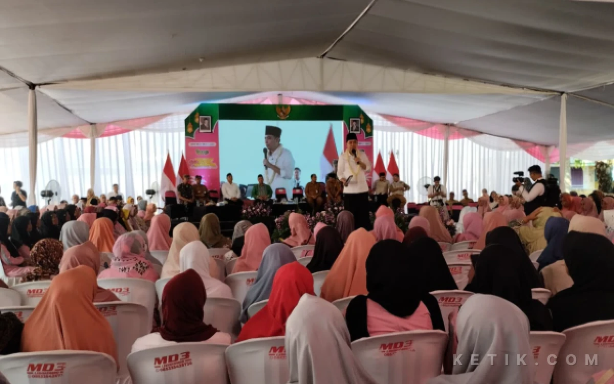 Thumbnail Berita - Pemkab Jember Perluas Layanan Kesehatan Gratis dan Beasiswa, Gus Fawait Sosialisasikan Program di Sumberjambe