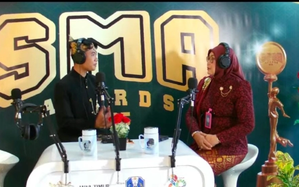 Wow, Podcast Double Track Multimedia SMAN 1 Soko Tampil di Awarding SMA Awards 2025