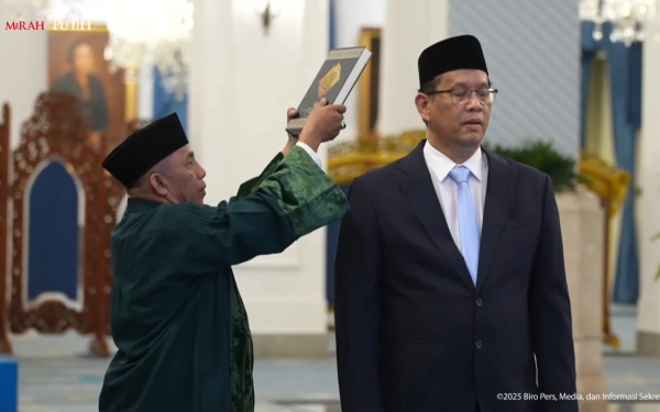 Thumbnail Berita - Presiden Prabowo Lantik 4 Menteri dan 1 Wamen Baru, Purbaya Yudhi Gantikan Sri Mulyani