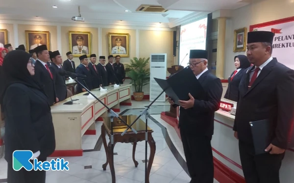 Thumbnail Berita - Bupati Malang Lantik dr Nur Rochmah sebagai Direktur RSUD Kanjuruhan