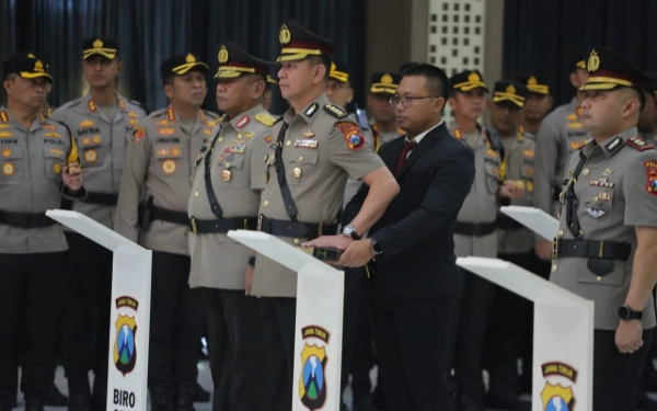 Thumbnail 23 PJU dan Kapolres Jajaran Polda Jatim Dimutasi