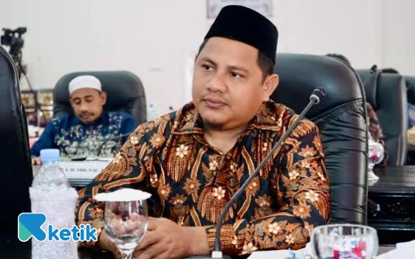 Thumbnail Berita - Iwan Nan Pastikan RSUD Labuha Tuntas Bayar Insentif dan Jaspel Nakes