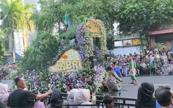 Thumbnail Berita - BRI BO Kaliasin Meriahkan Parade Surabaya Vaganza Hadirkan 'Timun Mas'