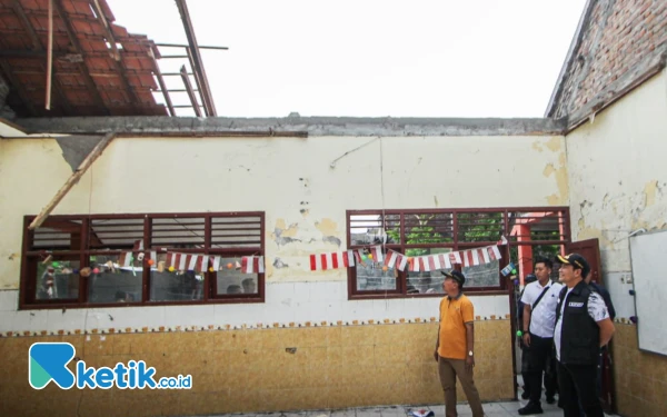 Thumbnail Plt Bupati Sidoarjo Subandi: Insya Allah Perbaikan 70 Persen Sekolah Rusak Tahun Ini Bisa Tuntas