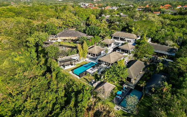 Interior Baru Suluban Cliff Bali Villa Hadirkan Pengalaman Menginap yang Lebih Memikat