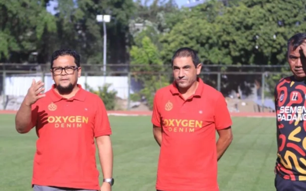 Mantan Pelatih Arema FC Kini Jadi Pahlawan Semen Padang, Kontrak Almeida Diperpanjang