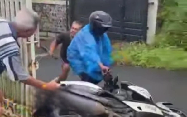 Thumbnail Viral Maling Motor di Wagir Malang Kepergok Warga, Berakhir Tertangkap Polisi