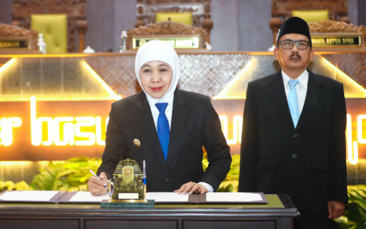 Thumbnail Berita - Gubernur Khofifah dan DPRD Jatim Setujui Raperda Disabilitas, Perkuat Akses Pendidikan hingga Dunia Kerja