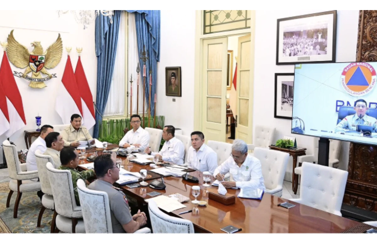 Thumbnail Berita - Prabowo Minta Seluruh Sumber Daya Dikerahkan Tangani Karhutla, Fokus Utama Sumsel dan Kalteng