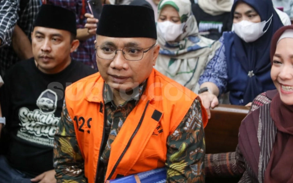 Thumbnail Berita - Didakwa KPK Terima Uang Haram 271.500 Dolar AS, Gus Yaqut: Seribu Rupiah pun Saya Tak Pernah