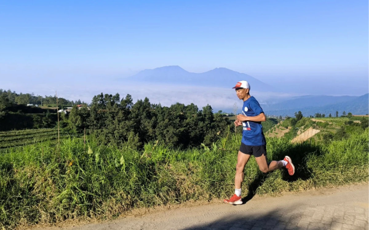 Thumbnail Berita - Jelajah Pegunungan dan Hutan Pinus! Bumi Khayangan Trail Run Kembali Digelar di Kota Batu