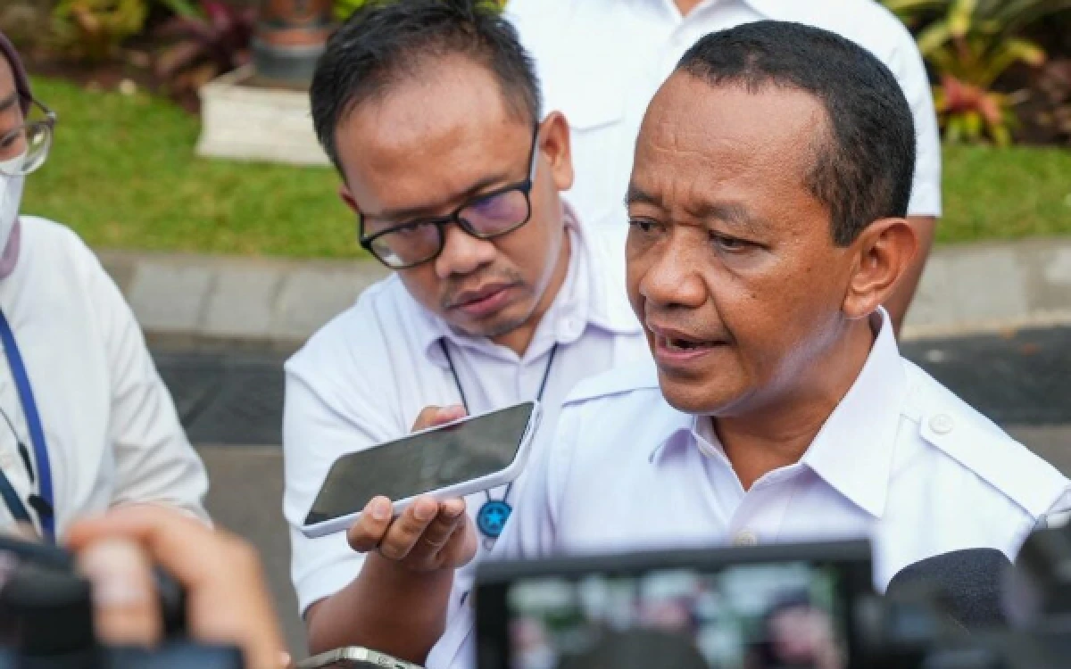 Thumbnail Berita - Prabowo Panggil Bahlil, PLN Diperintahkan Benahi Layanan Listrik dan Percepat Maintenance