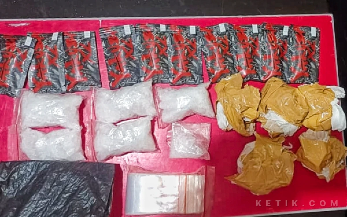 Thumbnail Berita - Geger! Satnarkoba Labuhanbatu Temukan 'Segudang' Narkoba di Lapas Labuhanbilik