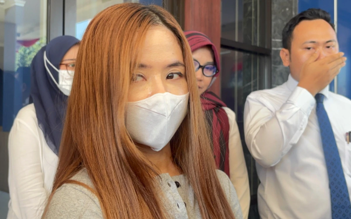 Thumbnail Berita - Jadi Tersangka Tabrakan Maut di Grahadi Surabaya, EN Mengaku Malu dan Menyesal