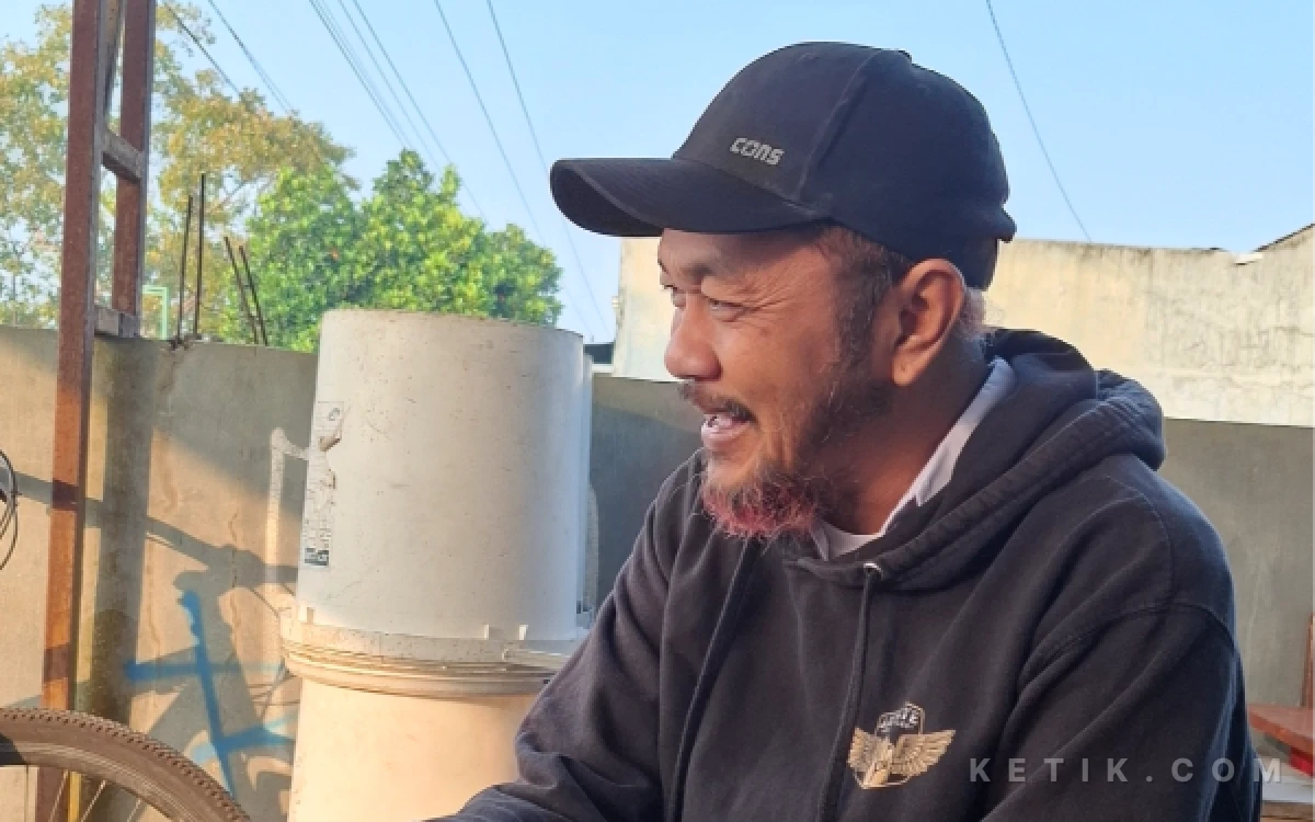Thumbnail Berita - Belajar Menjadi Baik dari Seniman Yogya Gepeng Kesana Kesini, Rela Lepas Motor Kesayangan Demi Impian Ibu