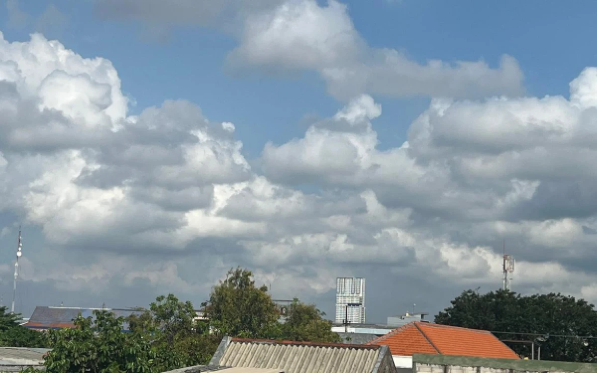 Thumbnail Berita - Info Cuaca 14 Juni 2026! Surabaya dan Sidoarjo Sebagian Besar Berawan